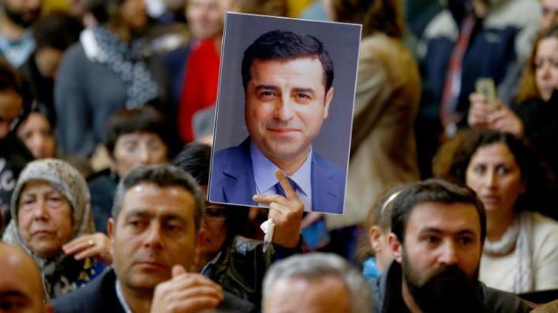 Dadgeha Tirkiyê biryara azadkirina Selahedîn Demîrtaş da